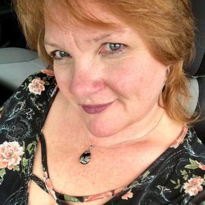 Meet your Posher, Reneé